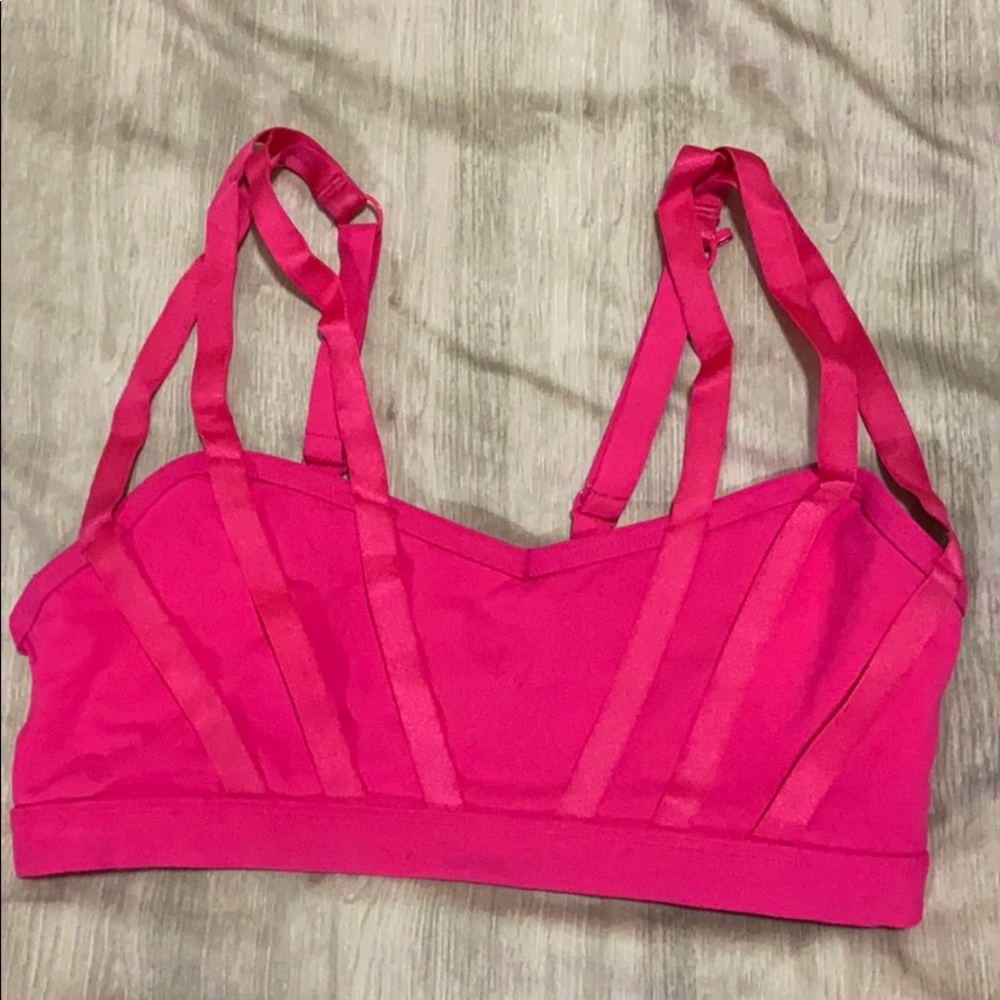 Sports bra